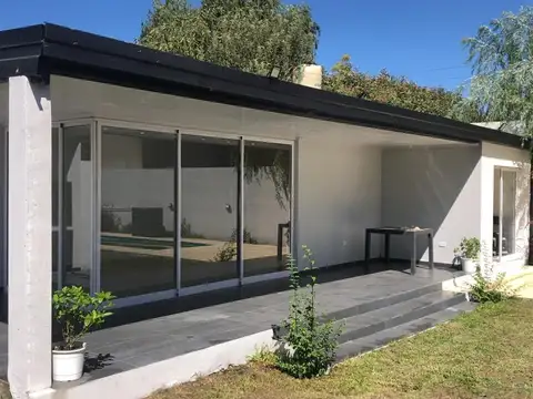 VENTA casa 2 ambientes villa Elisa