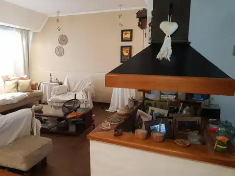 Casa en Venta en Castelar Norte, USD 350.000