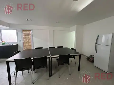 Alquila Propiedad con 8 ambientes funcionales