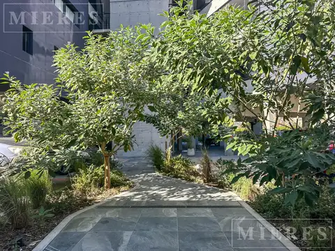 Departamento en venta de tres ambientes en ZUG Caamaño