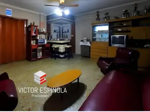 Depto Tipo Casa en Venta de 6 ambientes