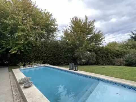 Casa en Alquiler de 4 dormitorios