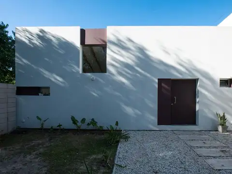 CASA EN VENTA VILLA ELISA 2 DORMITORIOS 2 COCHERAS