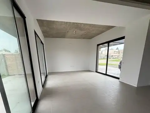 Av bernando Houssay 4700