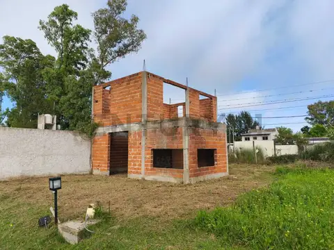 11 bis y 600 33000, Piso 0