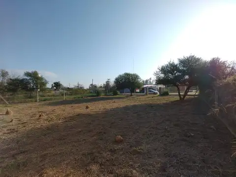 SE VENDE TERRENO  SAUCE VIEJO PUEBLO