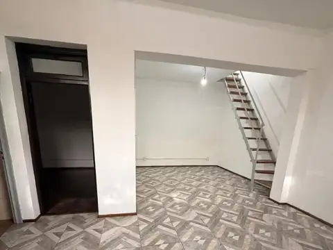 Depto Tipo Casa en Alquiler de 1 dormitorio