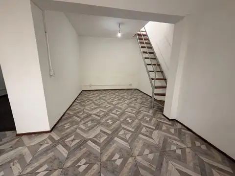Depto Tipo Casa 2 ambientes con 1 baño