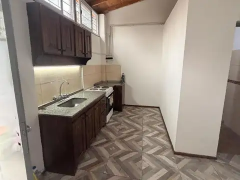 Depto Tipo Casa en Alquiler de 2 ambientes