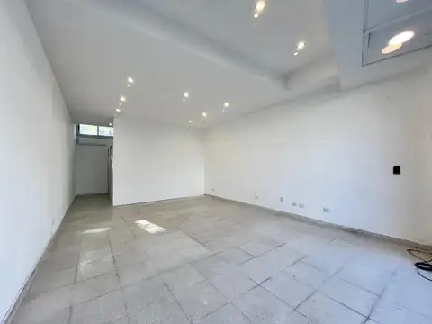 Local en Alquiler en Belen de Escobar, $ 1.200.000