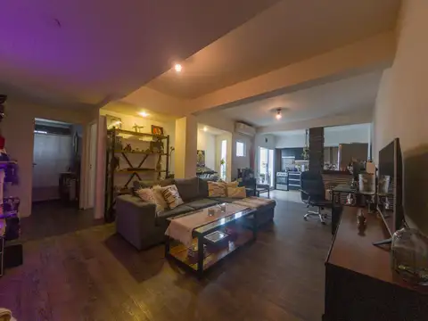 Depto de 2 amb con patio y cochera - Tres Arroyos al 3700