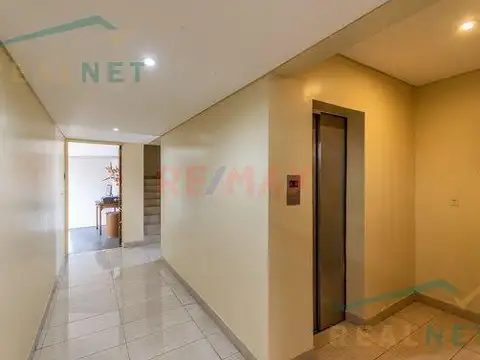 Oficina en Venta con 1 cochera