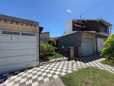 CASA EN ALQUILER ZARATE