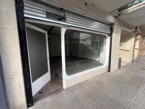 ALQUILER | Local Comercial en Excelente Ubicación 