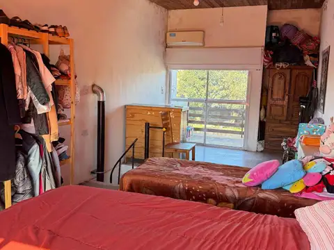 casa en venta en Benavidez con departamento
