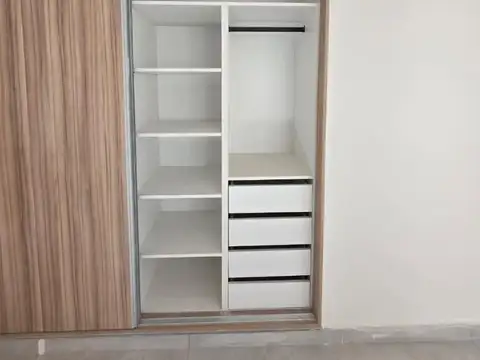 Departamento en Alquiler con 1 cocheras