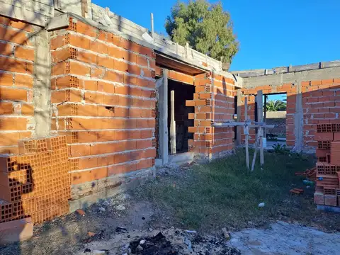 Venta de CASA dos dormitorios, Punta Lara