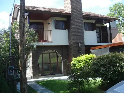 casa en dos plantas,reciclada.Toma departamento en CABA  V.Urquiza o Belgrano R