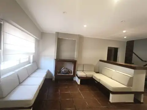 Depto Tipo Casa en Venta de 3 ambientes