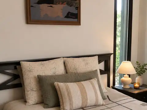 Casa quinta de 3 ambientes sobre lote de 1.750 m²