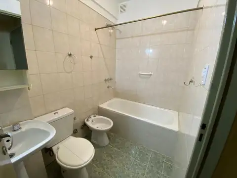 Departamento 2 ambientes c/ balcón