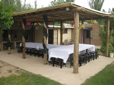 Casa 2 ambientes con 2 baños