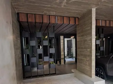 Tucumán  1600 2° A