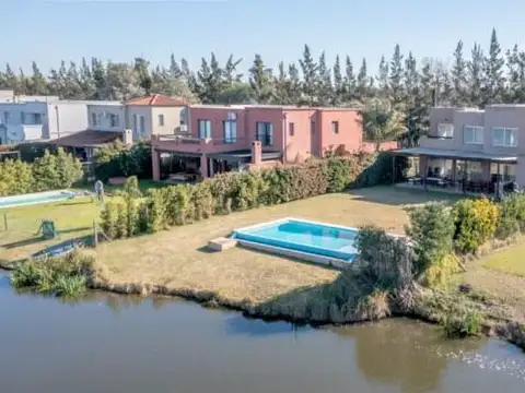 Casa en La Comarca - 4 AMB - A la Laguna VENTA CON RENTA