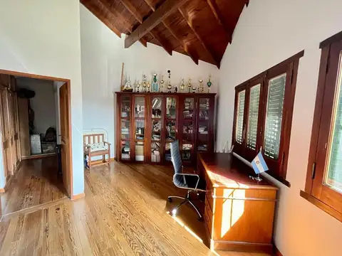 Casa 4 ambientes con 4 baños