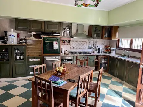 Casa en Venta en Castelar, USD 310.000