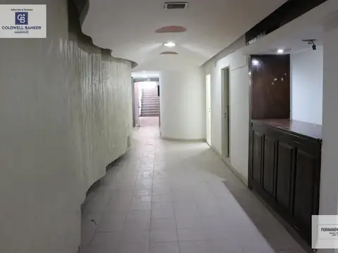 Local de gran tamaño a la venta, en calle 9 de Julio al 200 