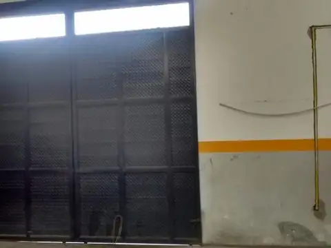 Galpon en Venta en Pompeya, USD 650.000