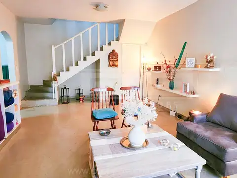 Independencia  al 700, esquina Thames