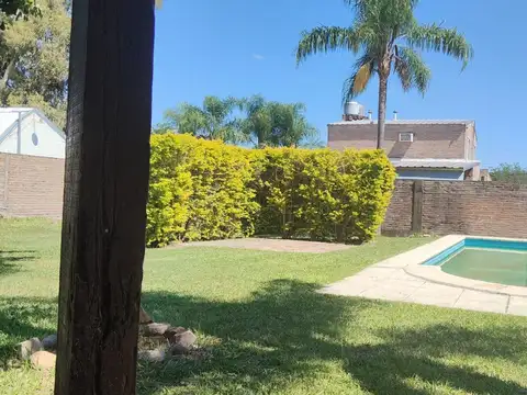 Casa en Venta con 2 cocheras