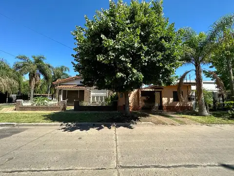 Depto Tipo Casa en Alquiler de 3 ambientes