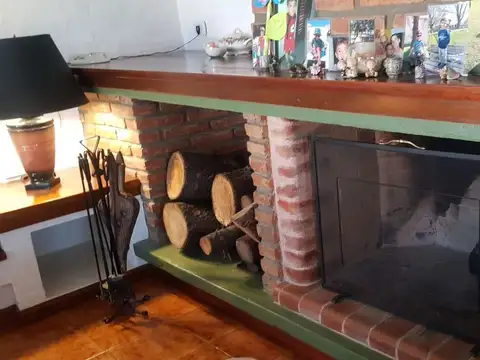 Casa 6 ambientes con 3 baños