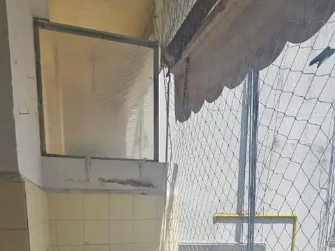 Departamento tres ambientes excelente ubicacion! Super luminoso!