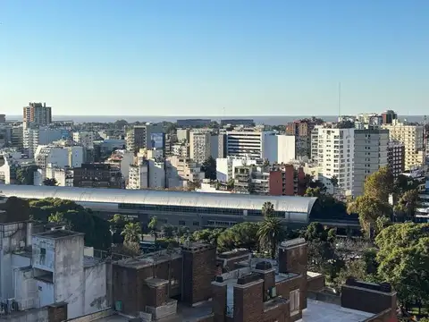 BELGRANO. 3 AMBIENTES, SUITE, DEPENDENCIA, COCHERA Y VIGILANCIA