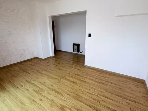 Terrero 1000, Piso 8