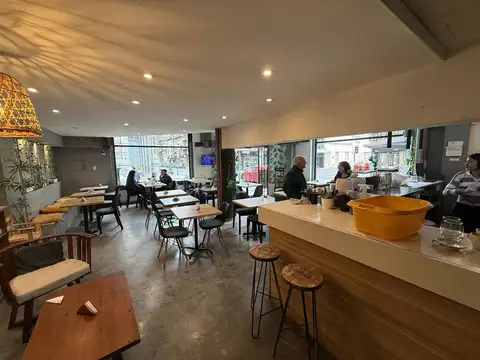 Local en Venta 107 años