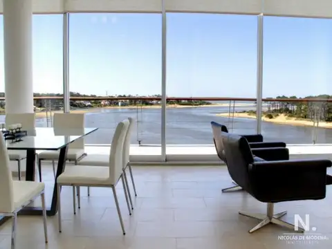 Departamento 4 ambientes con 3 baños