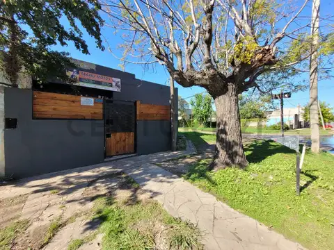 19 Esquina 75 2000, Piso 0