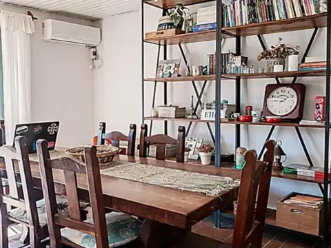 Casa 4 ambientes con 3 baños