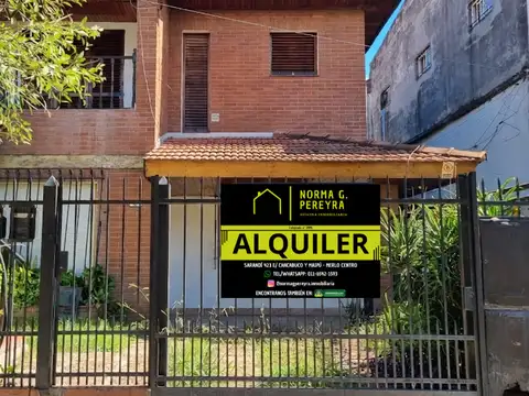 Chalet 3 ambientes en planta baja con patio, parrilla y entrada para auto en Merlo