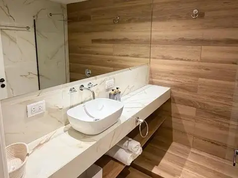 Departamento de 2 ambientes con dependencia en Plaza Colon