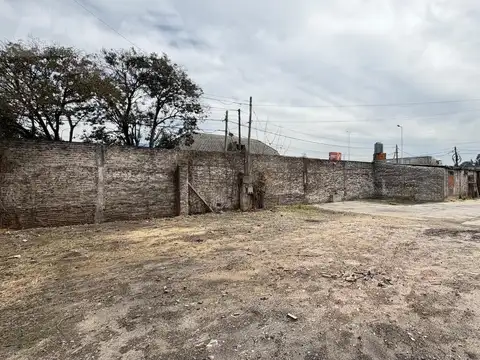 Av. Pres. Perón al 5400