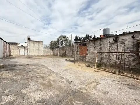 Galpon en Alquiler 33  mts Fondo