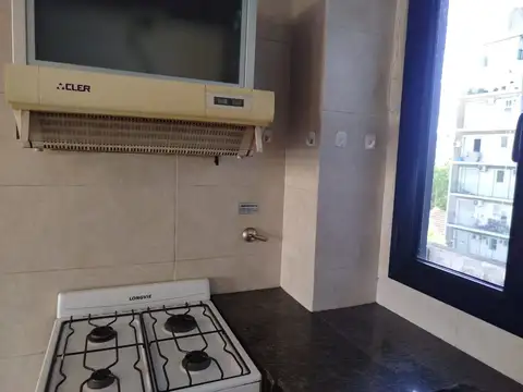 Departamento en Alquiler en Floresta, $ 400.000