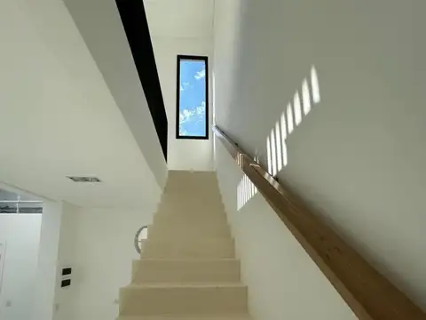 Depto Tipo Casa en Venta al Norte