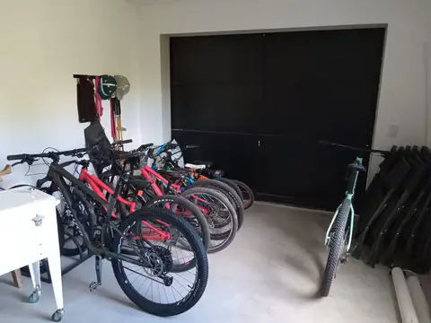 Alquiler exclusiva casa en Chacras de Murray